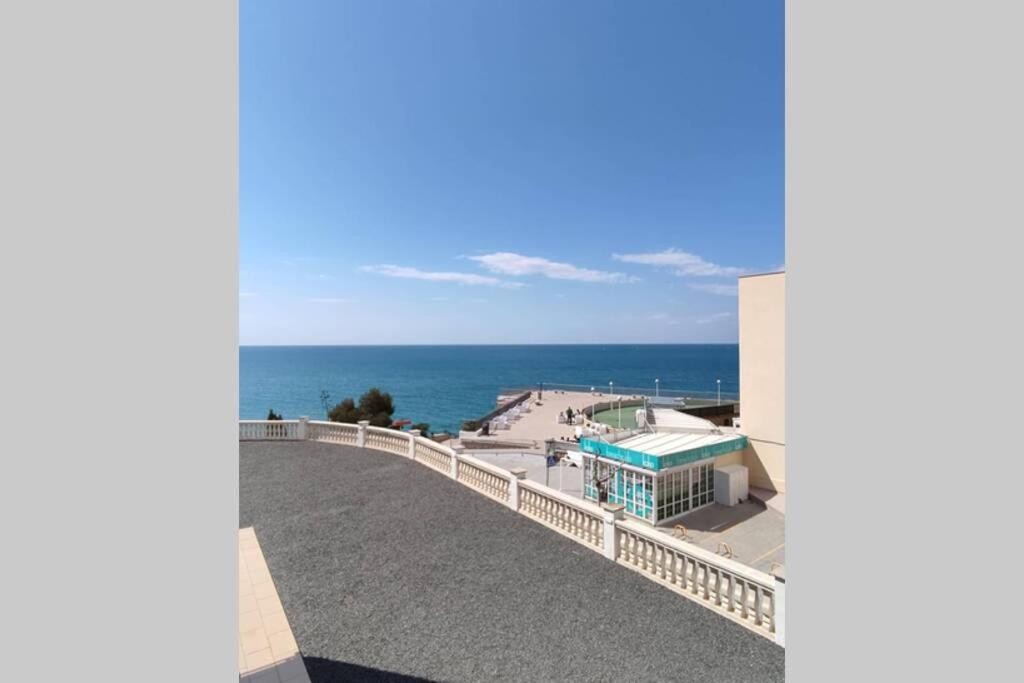 Paradis Salou, Centro Turistico, Wifi, Piscina, Vistas Al Mar Esterno foto